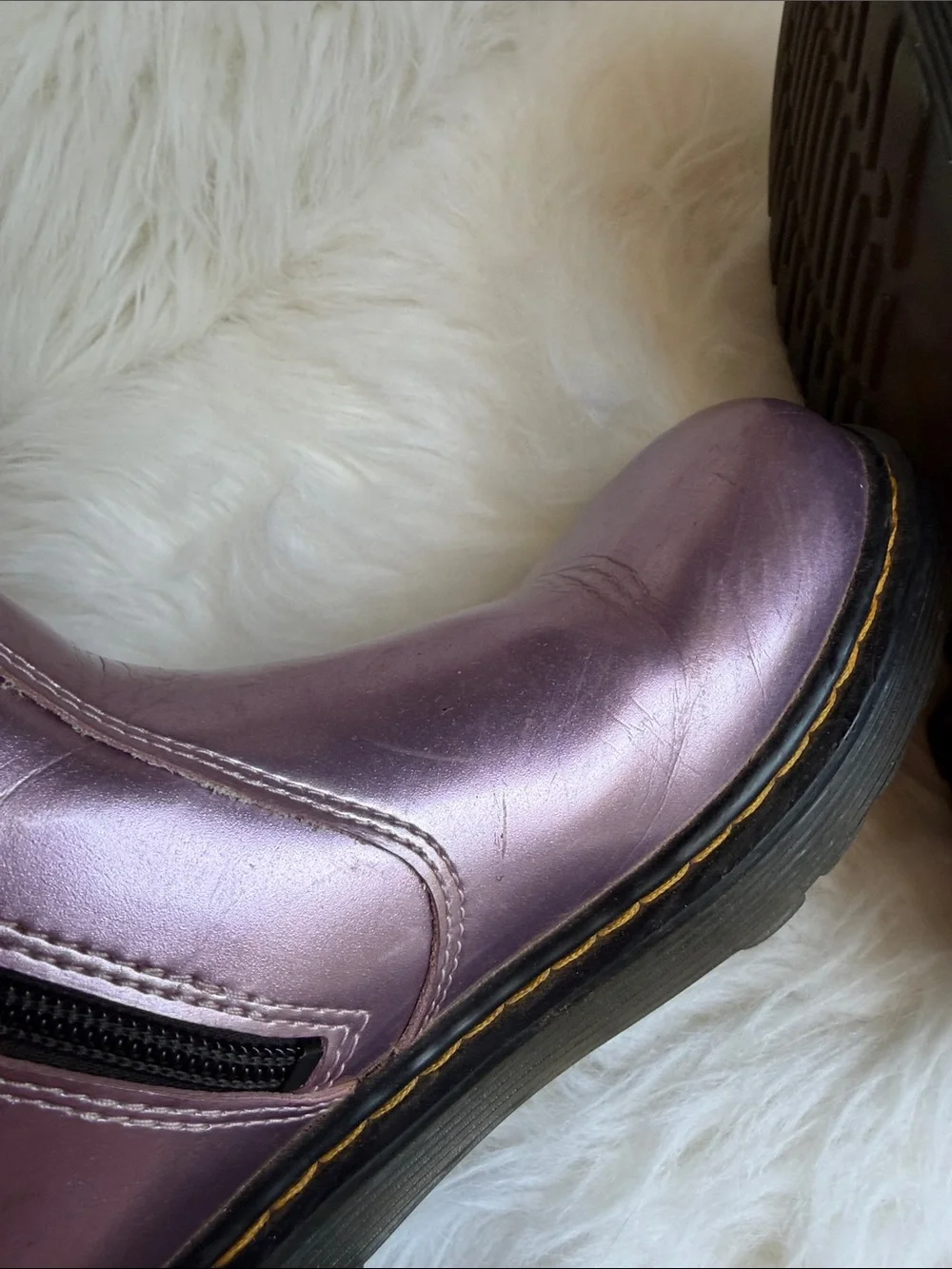 KIDS Dr. Martens Metallic Pink Chelsea Boot size 3Y